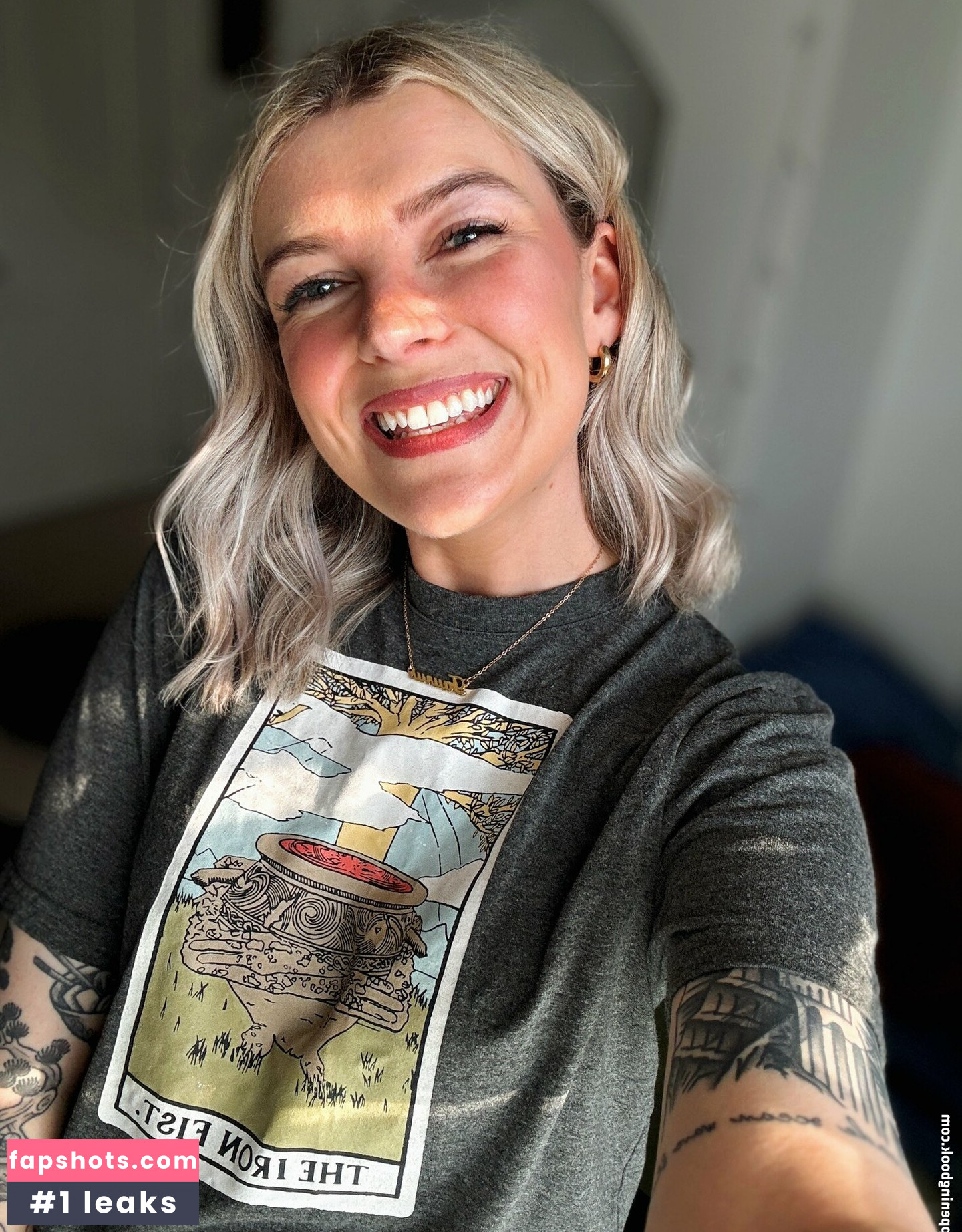 Emmalition gallery photo #9