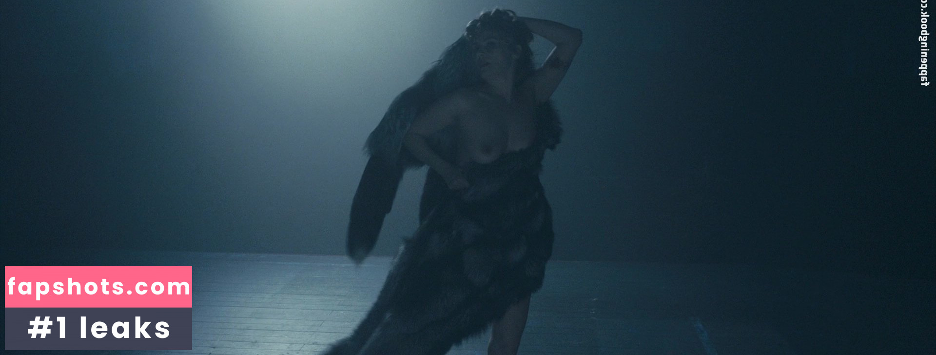 Emmanuelle Seigner gallery photo #12