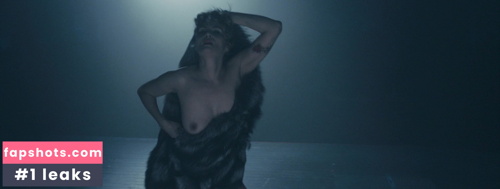 Emmanuelle Seigner gallery photo #14