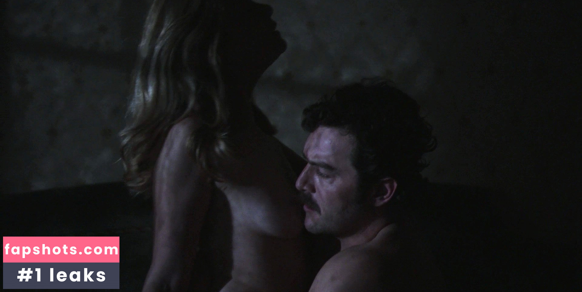 Emmanuelle Seigner gallery photo #17