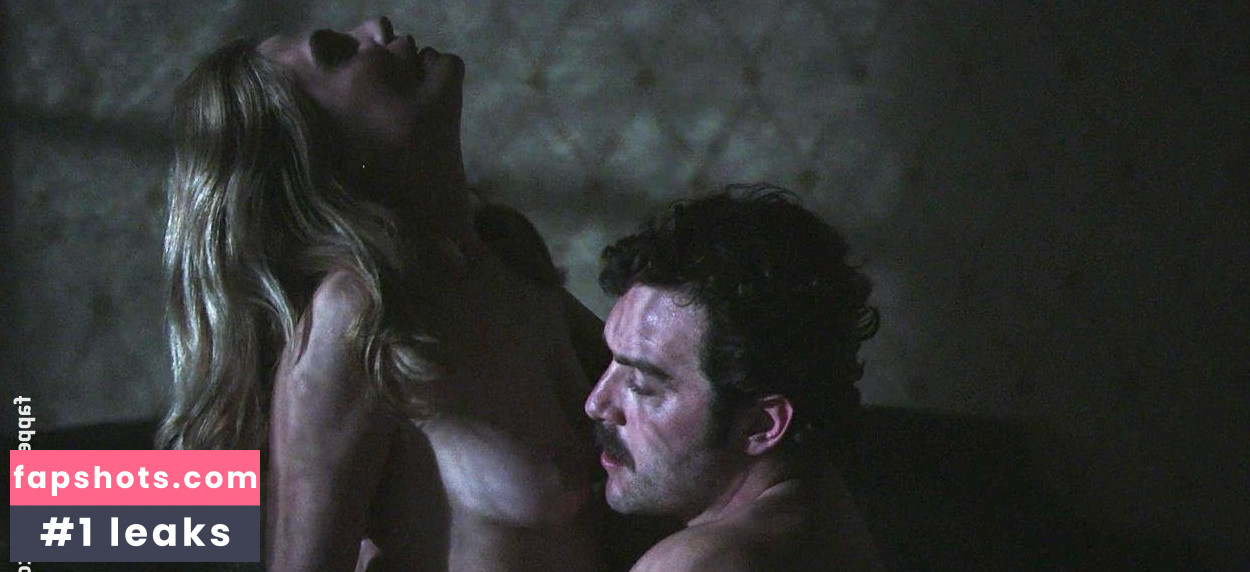 Emmanuelle Seigner gallery photo #35