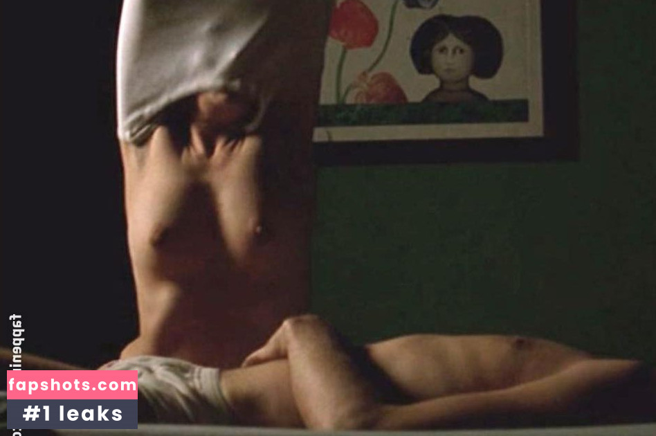 Emmanuelle Seigner gallery photo #50