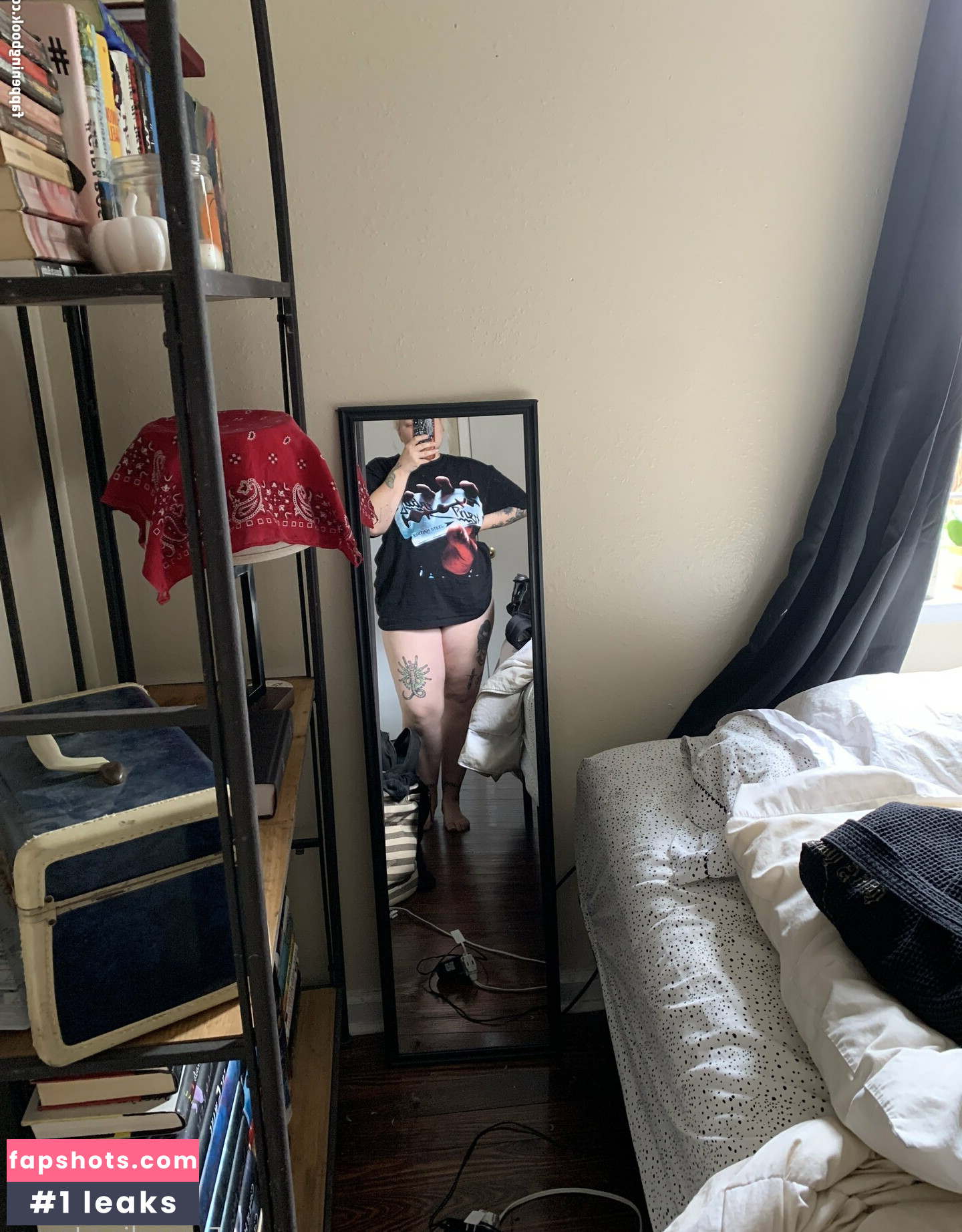 emmelinejamesfree nude babe gallery