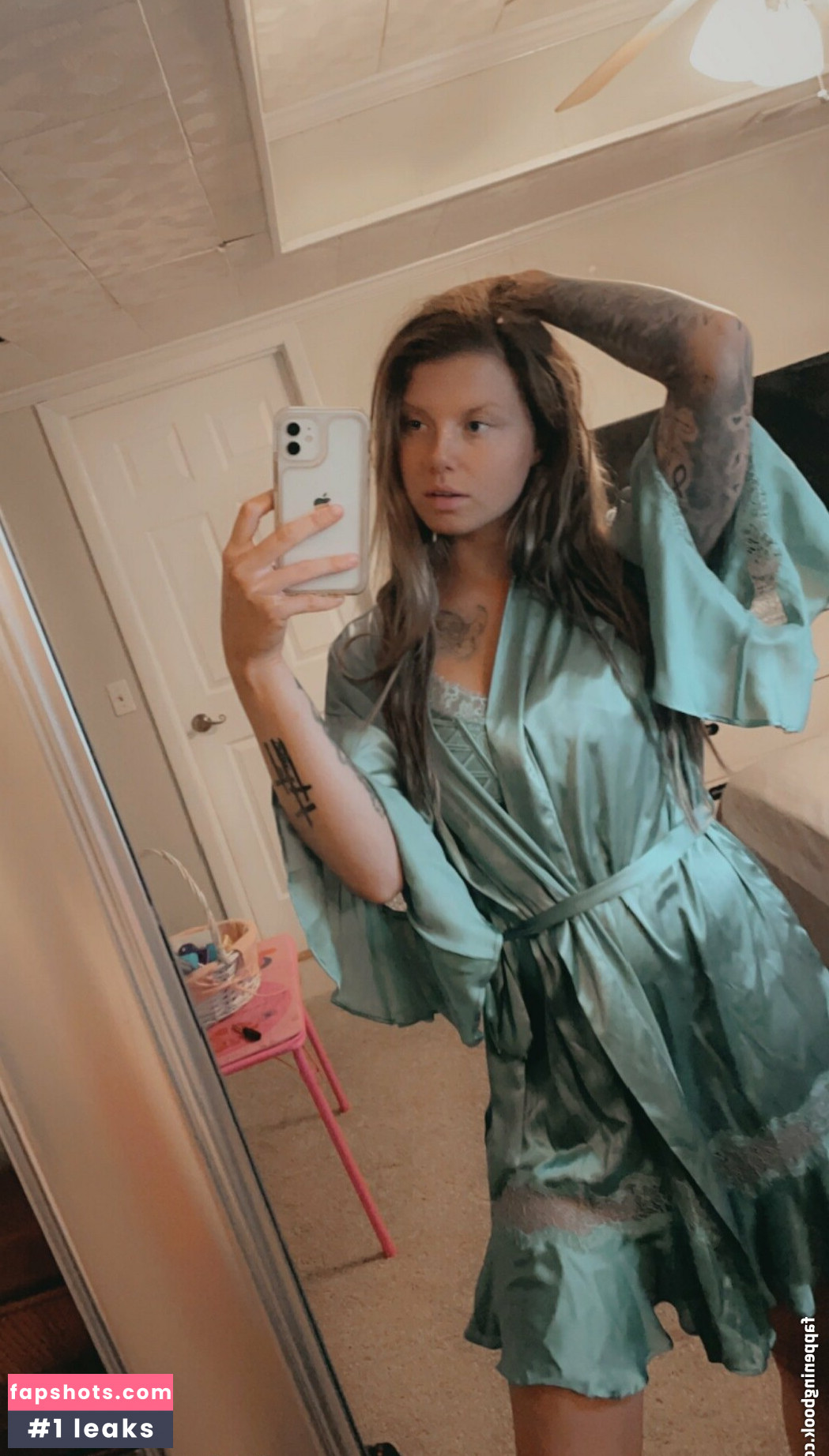 Emmi Rose gallery photo #16