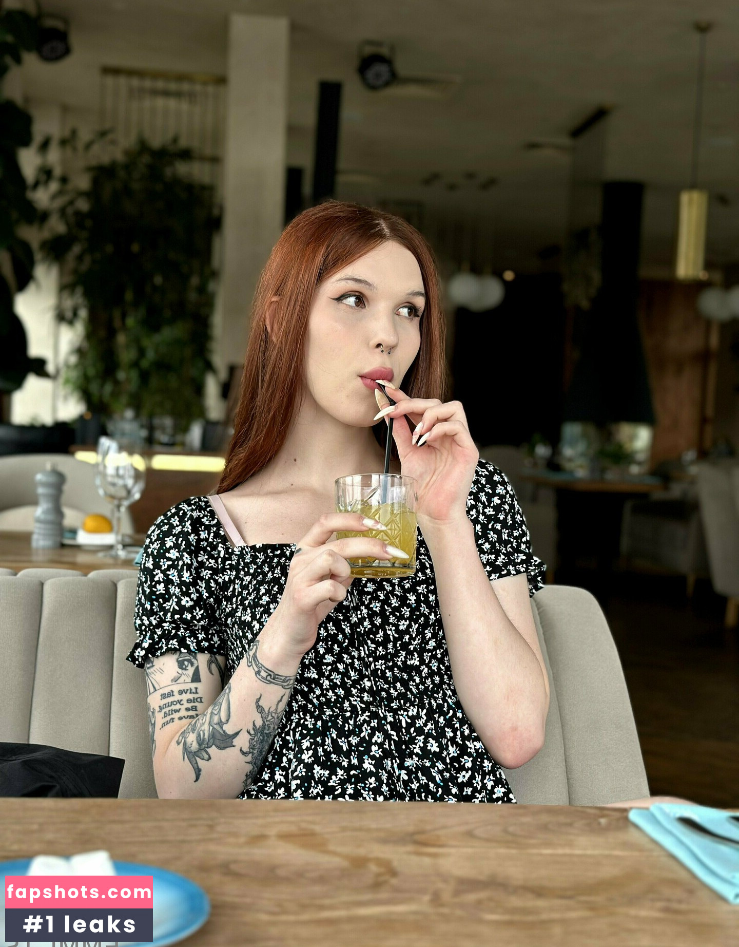 emmii_ts Filtración Desnuda OnlyFans Foto #8 - Fapshots