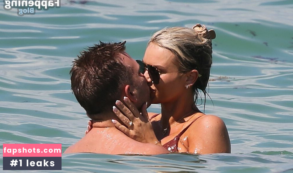 Emmy Medders gallery photo #5