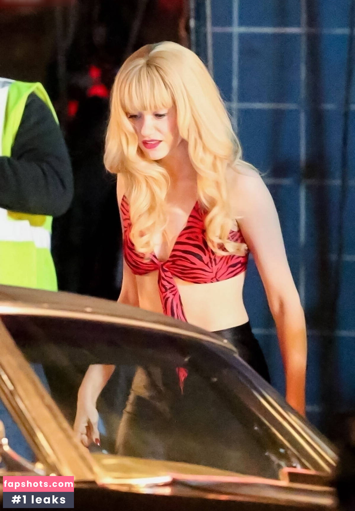 Emmy Rossum gallery photo #14