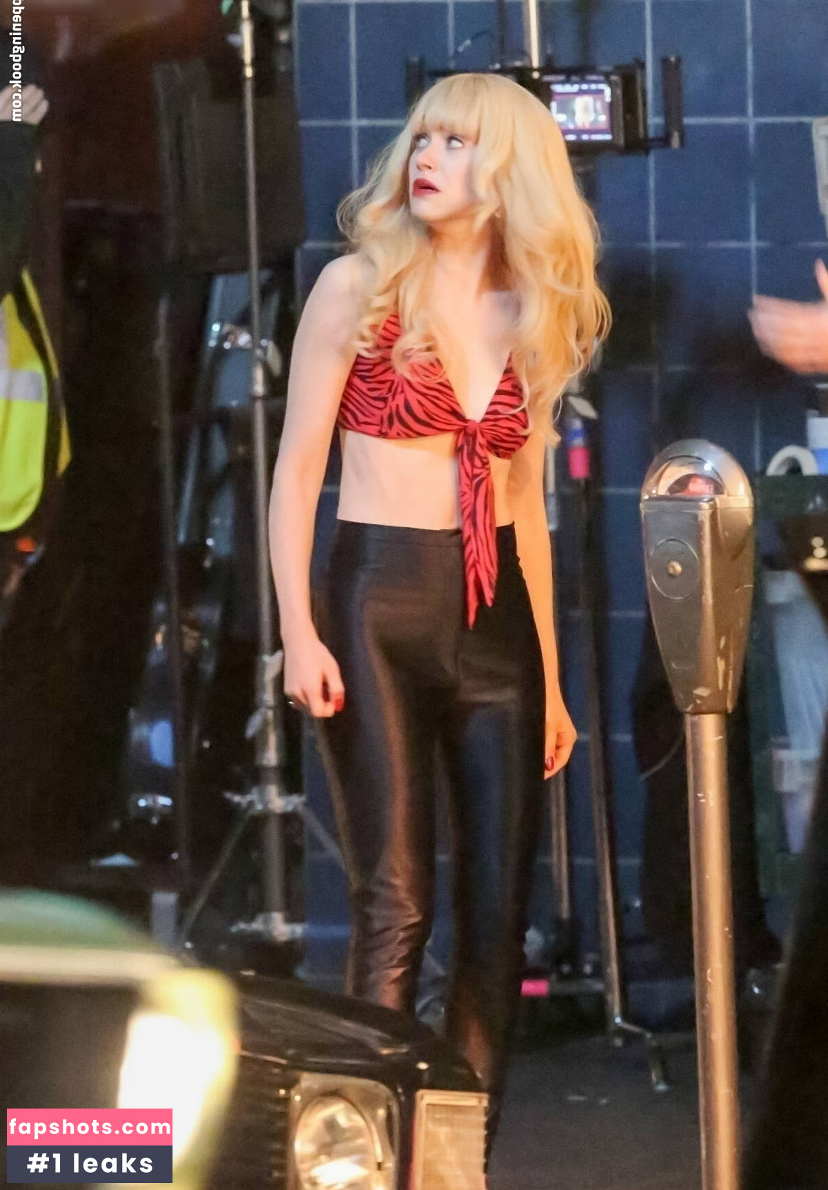 Emmy Rossum gallery photo #15