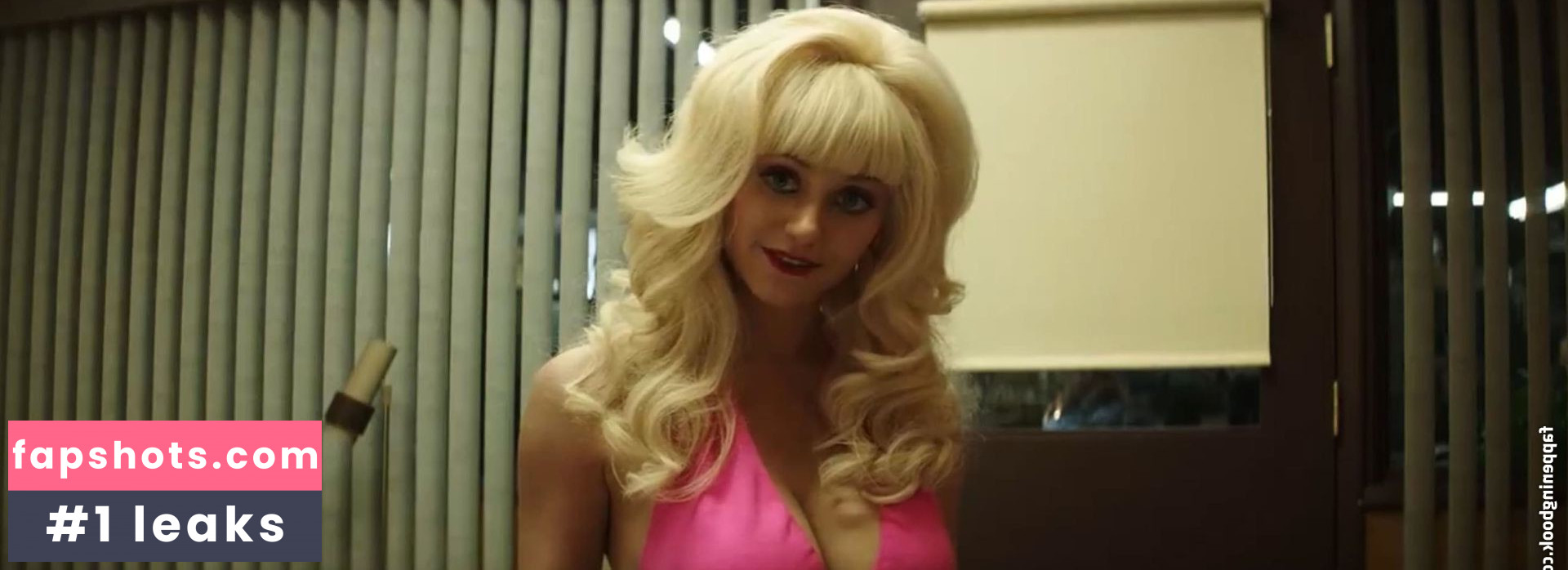 Emmy Rossum gallery photo #151