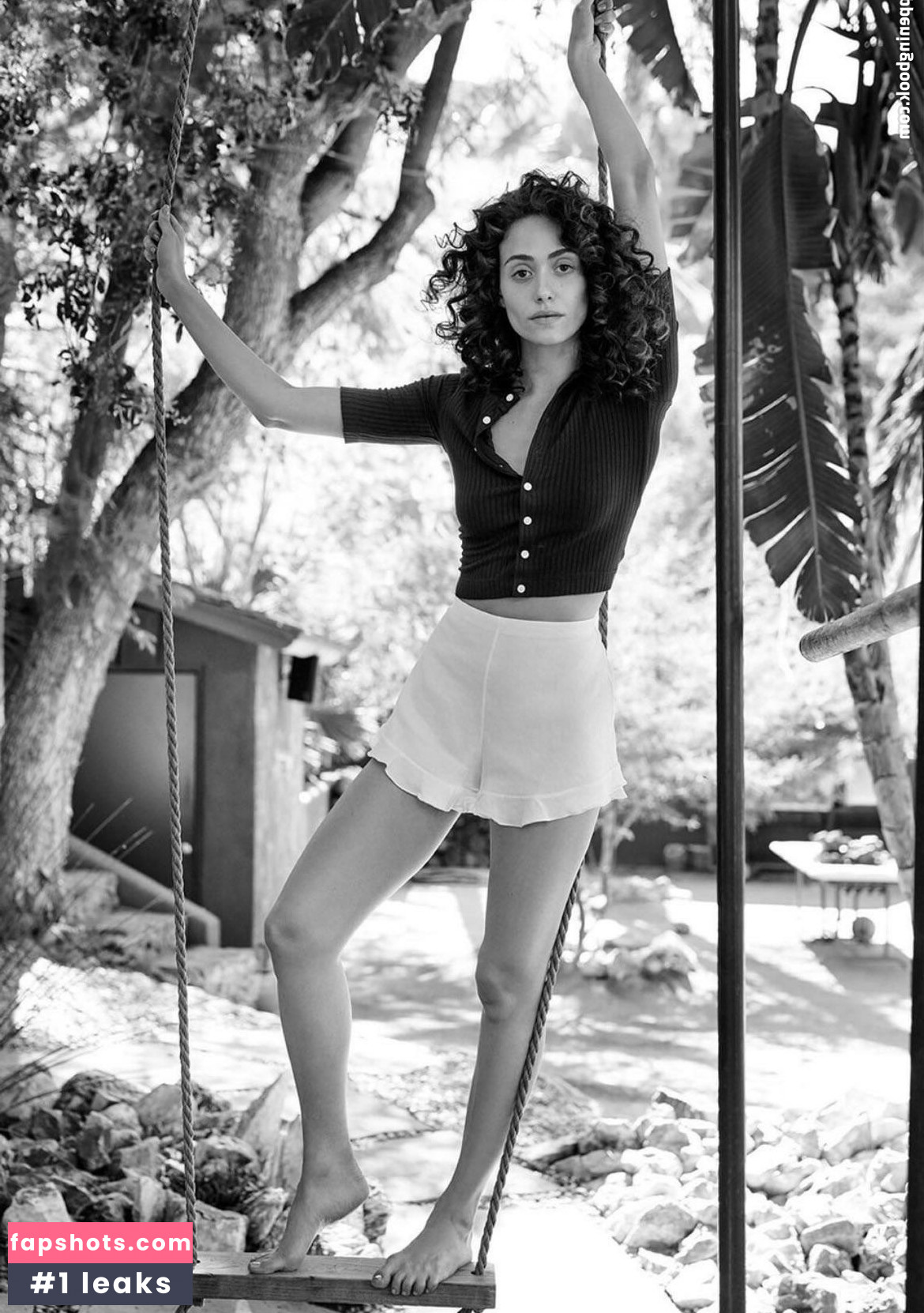 Emmy Rossum gallery photo #27