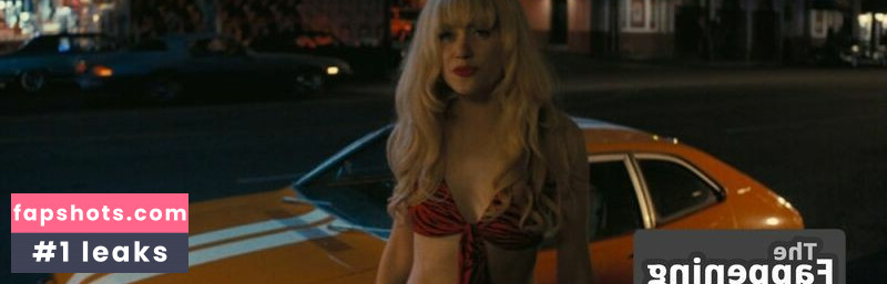 Emmy Rossum gallery photo #54