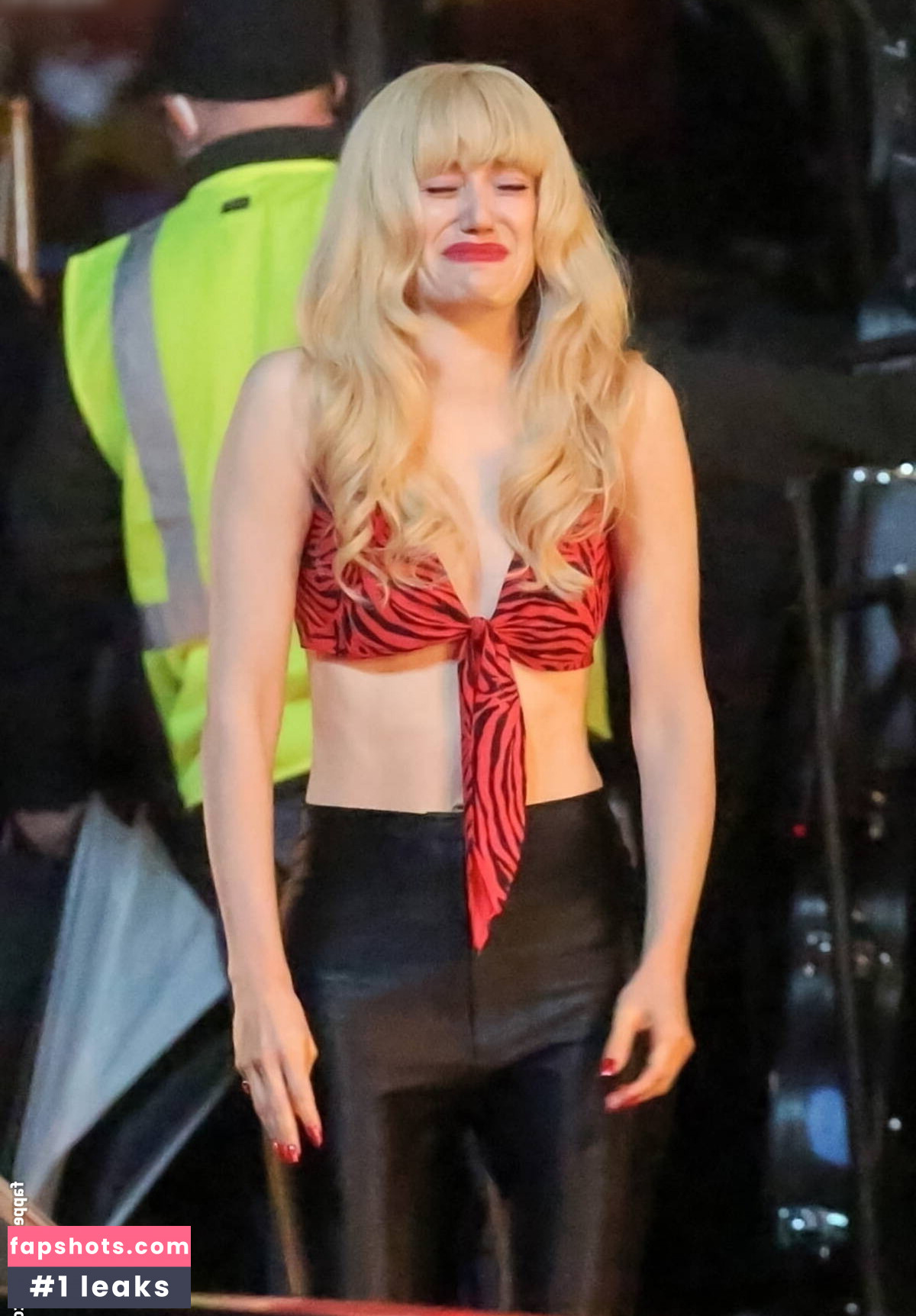 Emmy Rossum gallery photo #7