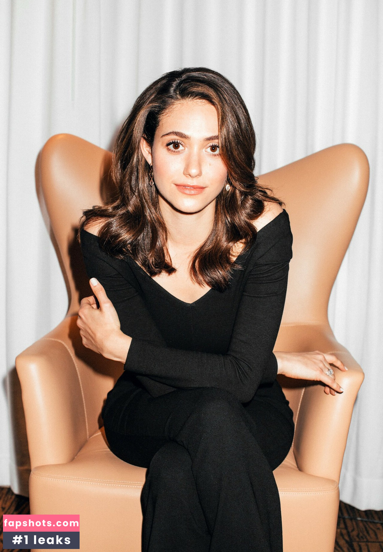 Emmy Rossum gallery photo #100