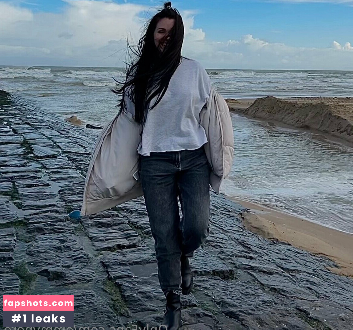 emmyhere gallery photo #3