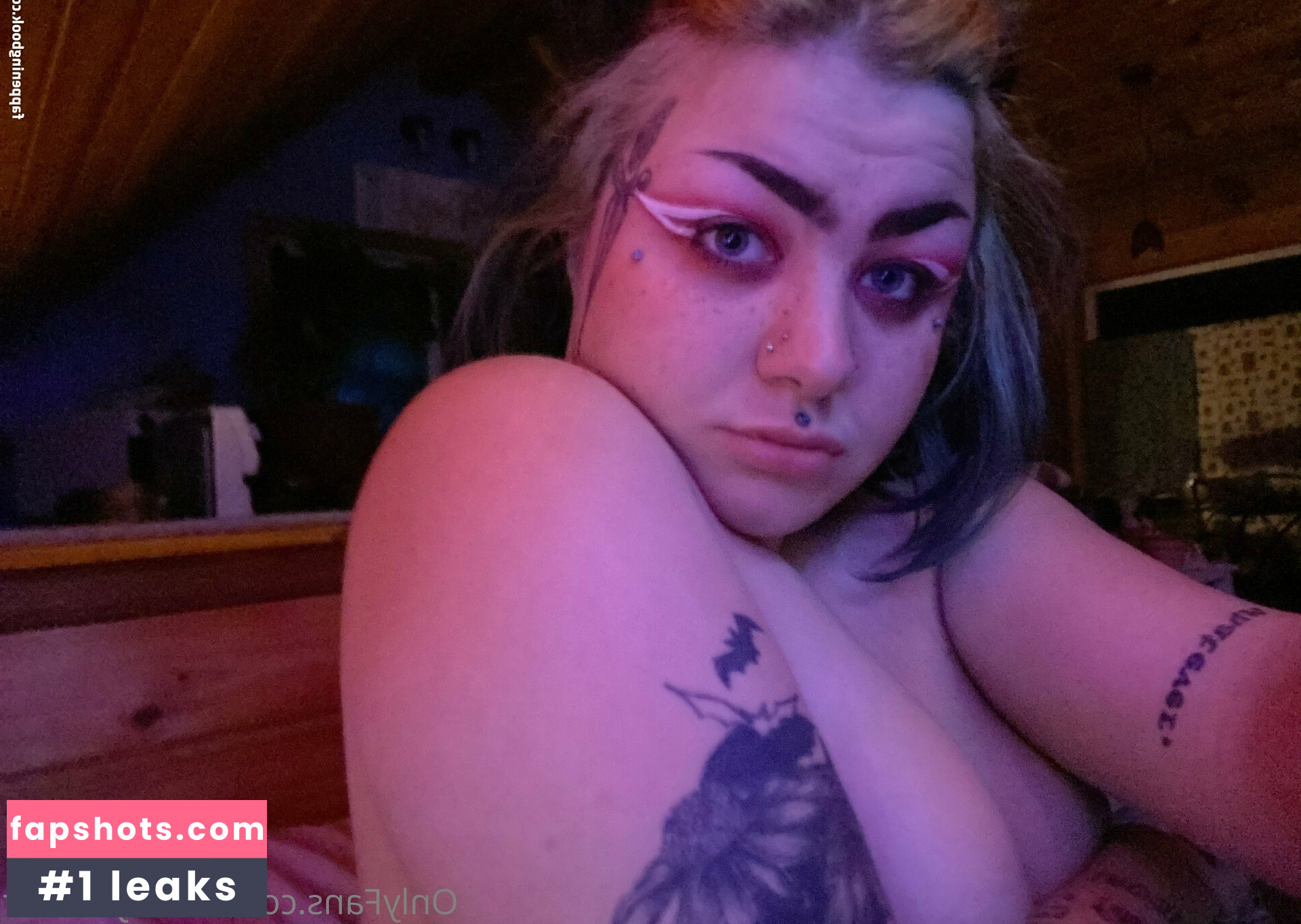 emmyhulder gallery photo #2