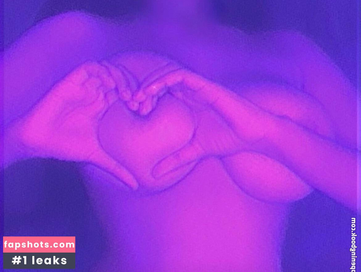 Emmyumm gallery photo #3