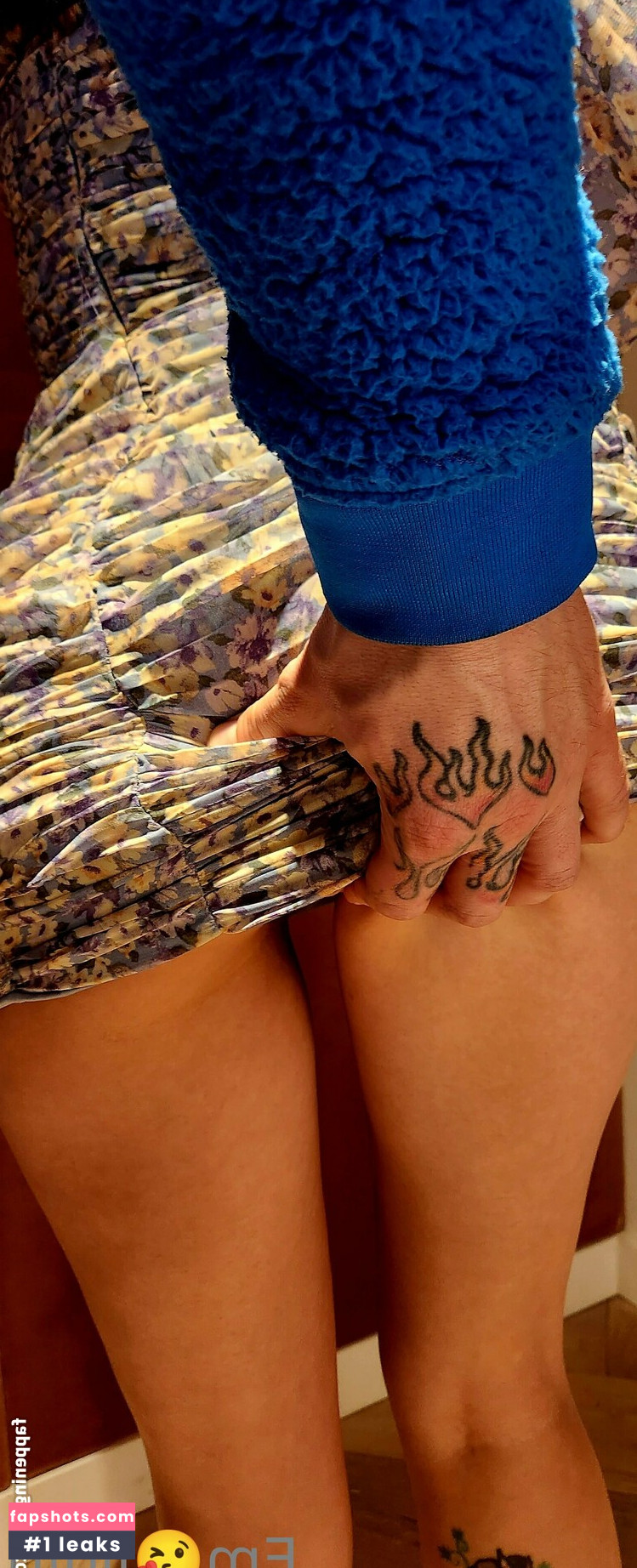 emojigirl1984 gallery photo #14