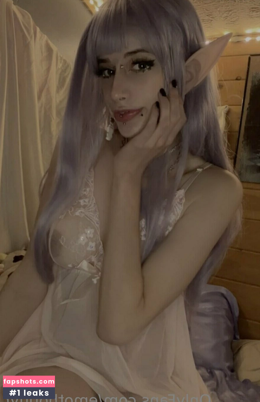 Emothotluvr gallery photo #12