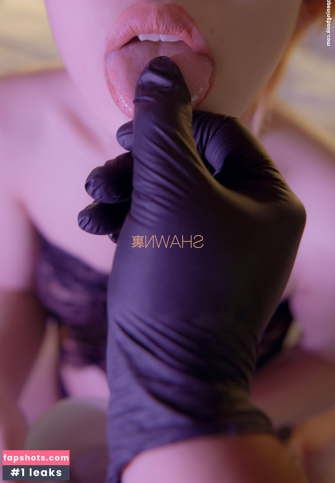 EmotionalBirdy gallery photo #16