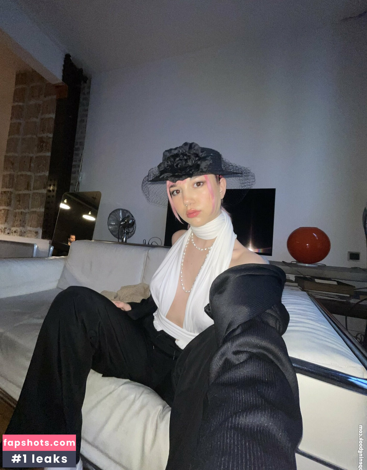 EmpressAzina gallery photo #4