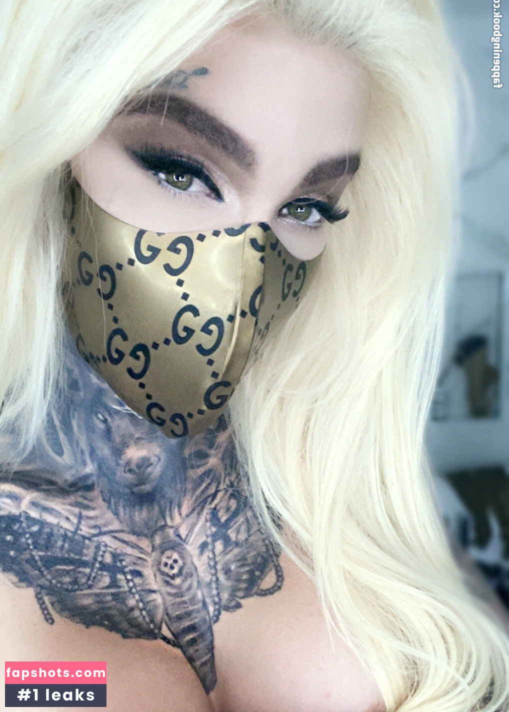 Emy Lee gallery photo #13