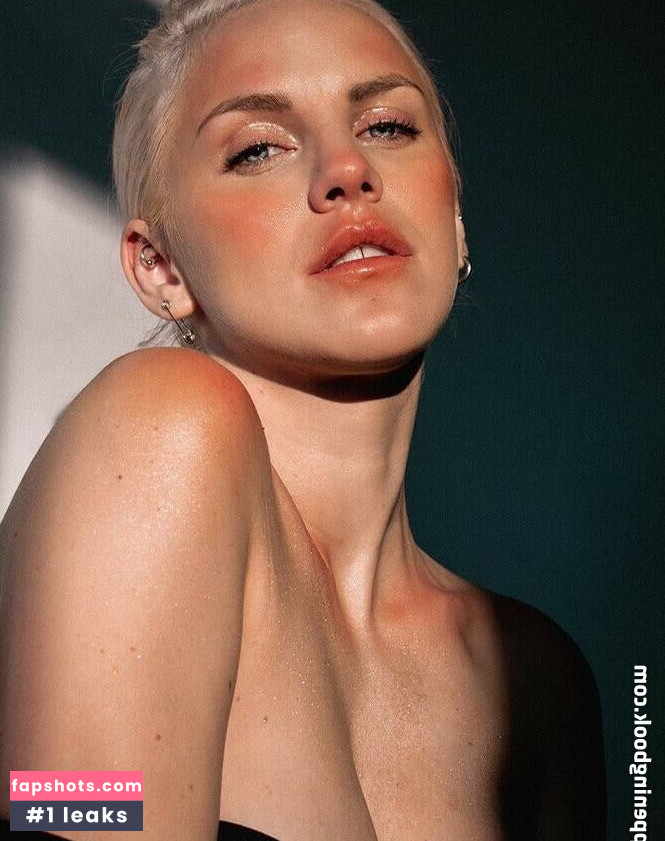 Emy LTR Nahé úniky fotek pouze od fanoušků #32 - Fapshots