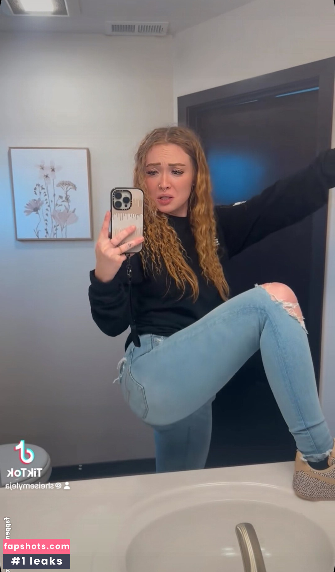 Emyleja gallery photo #27