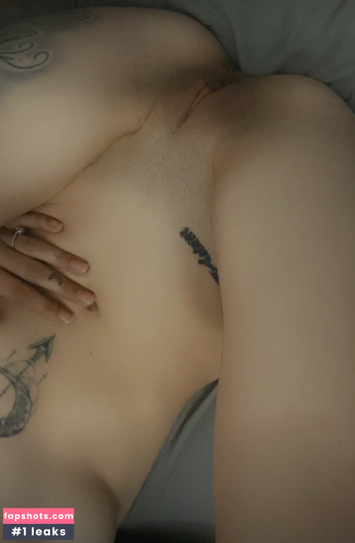 emyt87 gallery photo #4