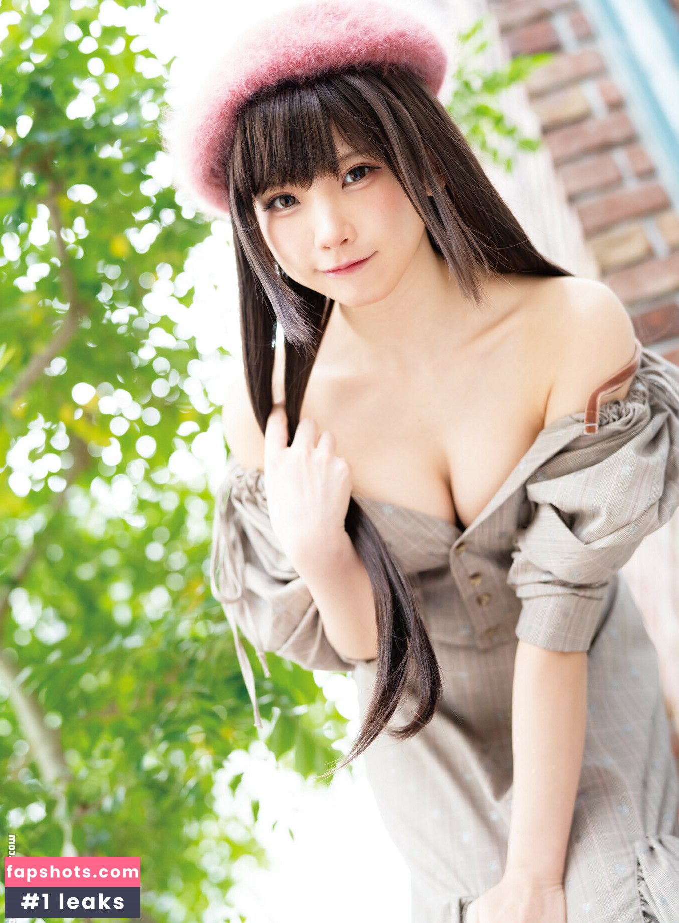 Enako gallery photo #31
