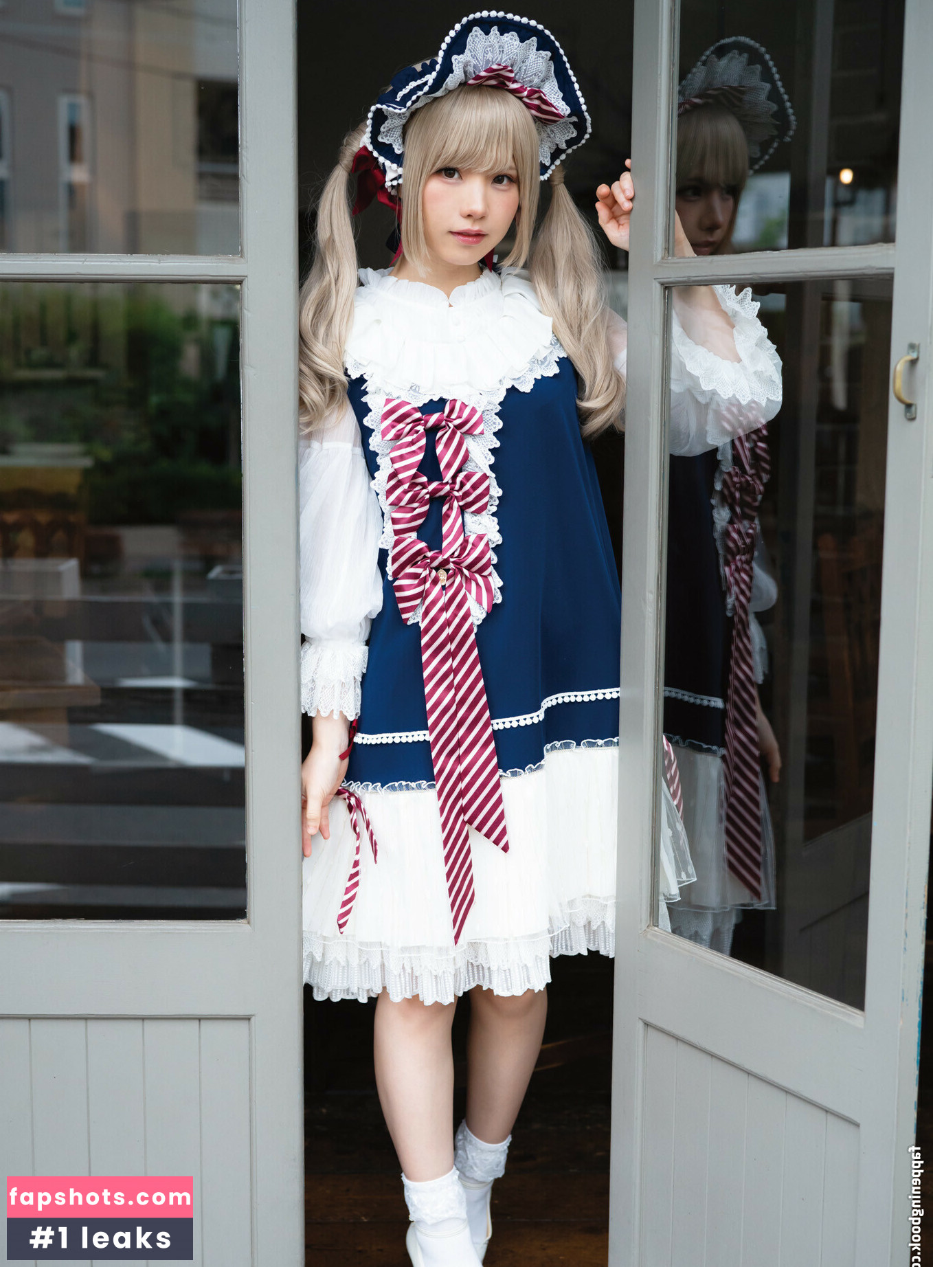 Enako gallery photo #50