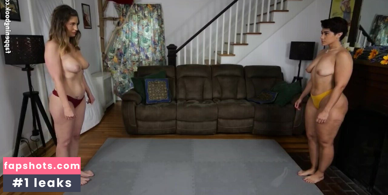 Enchantress Sahrye gallery photo #14