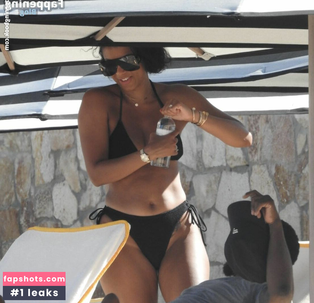 Eniko Hart gallery photo #6