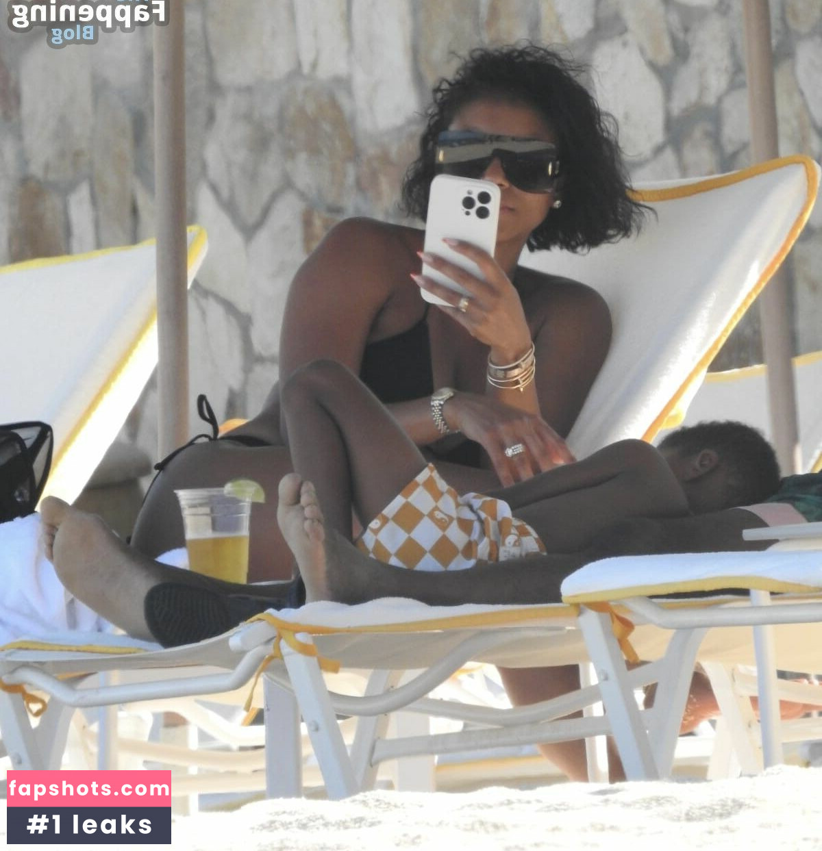 Eniko Hart gallery photo #9