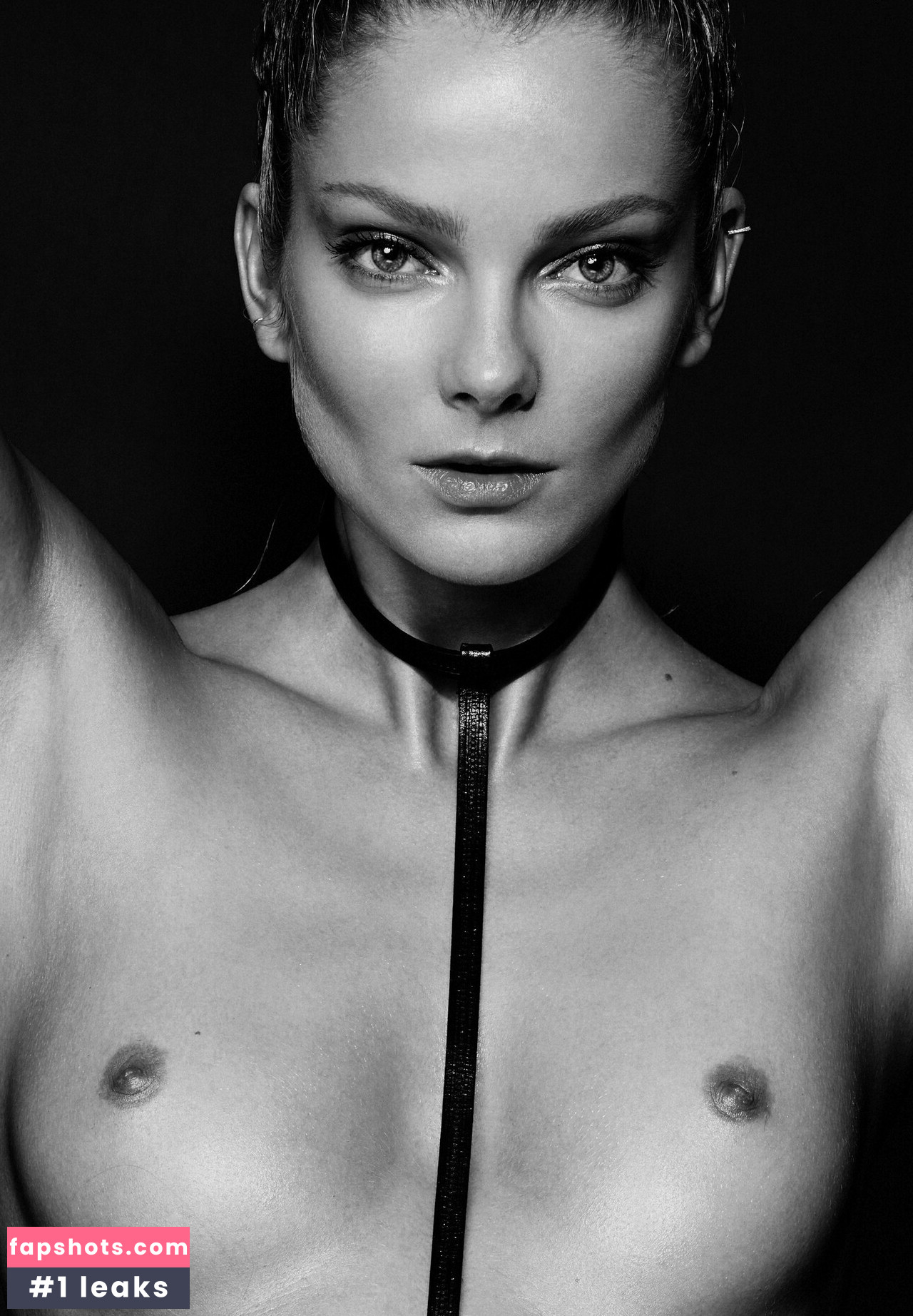 Eniko Mihalik gallery photo #2