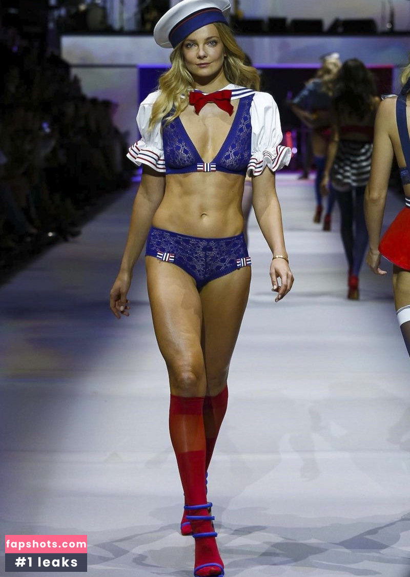 Eniko Mihalik gallery photo #102