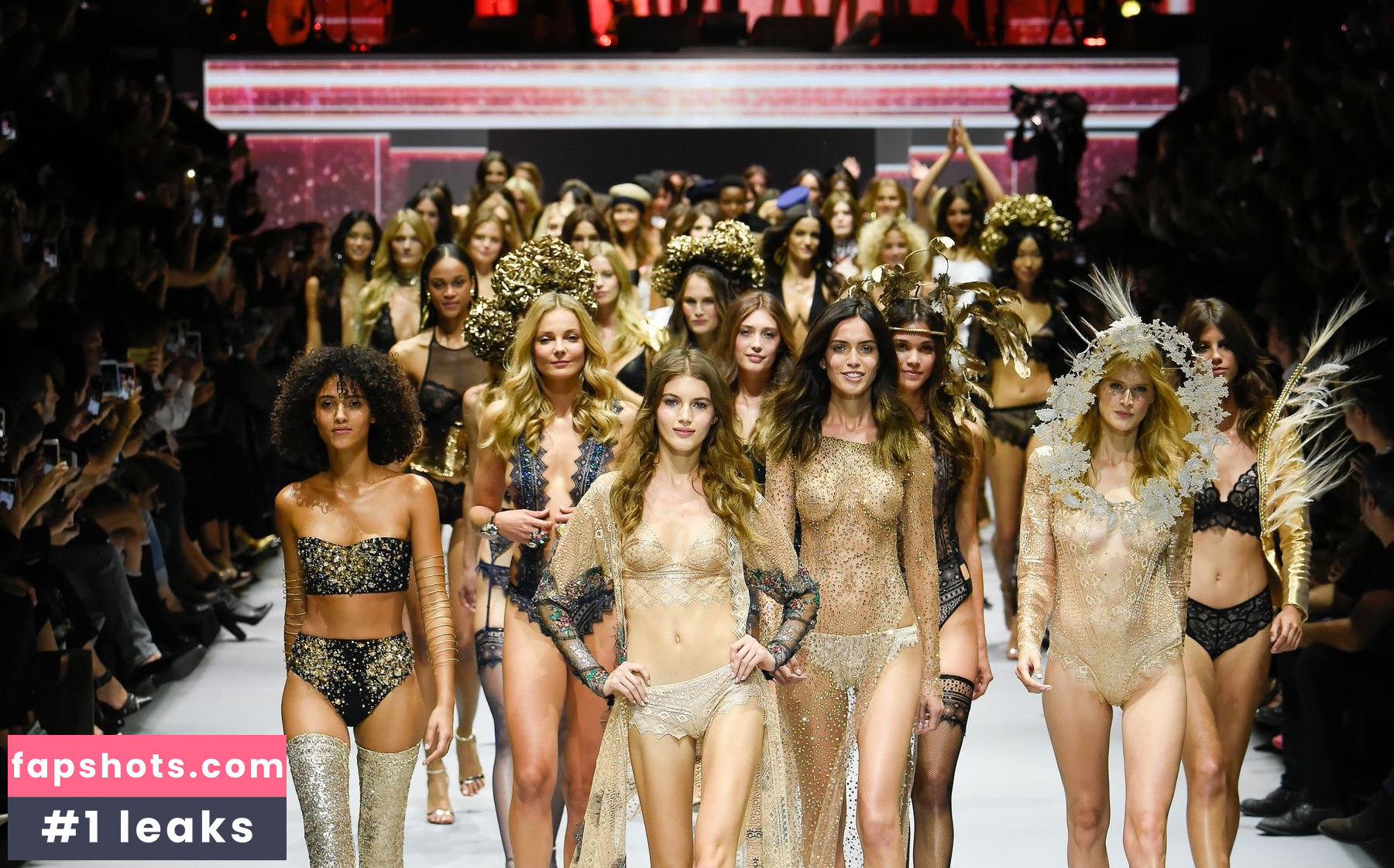 Eniko Mihalik gallery photo #104