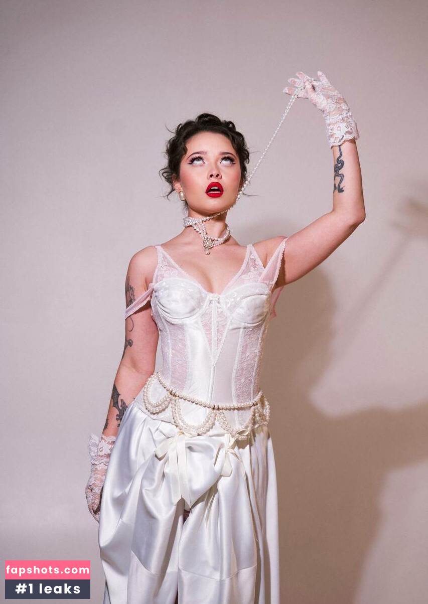 Enina24 nude babe gallery