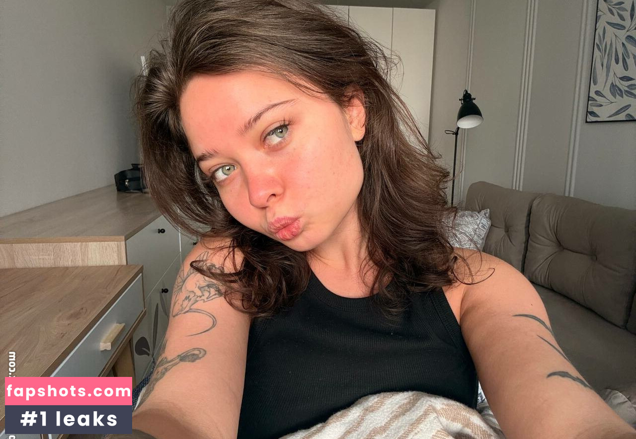 Enina24 gallery photo #3