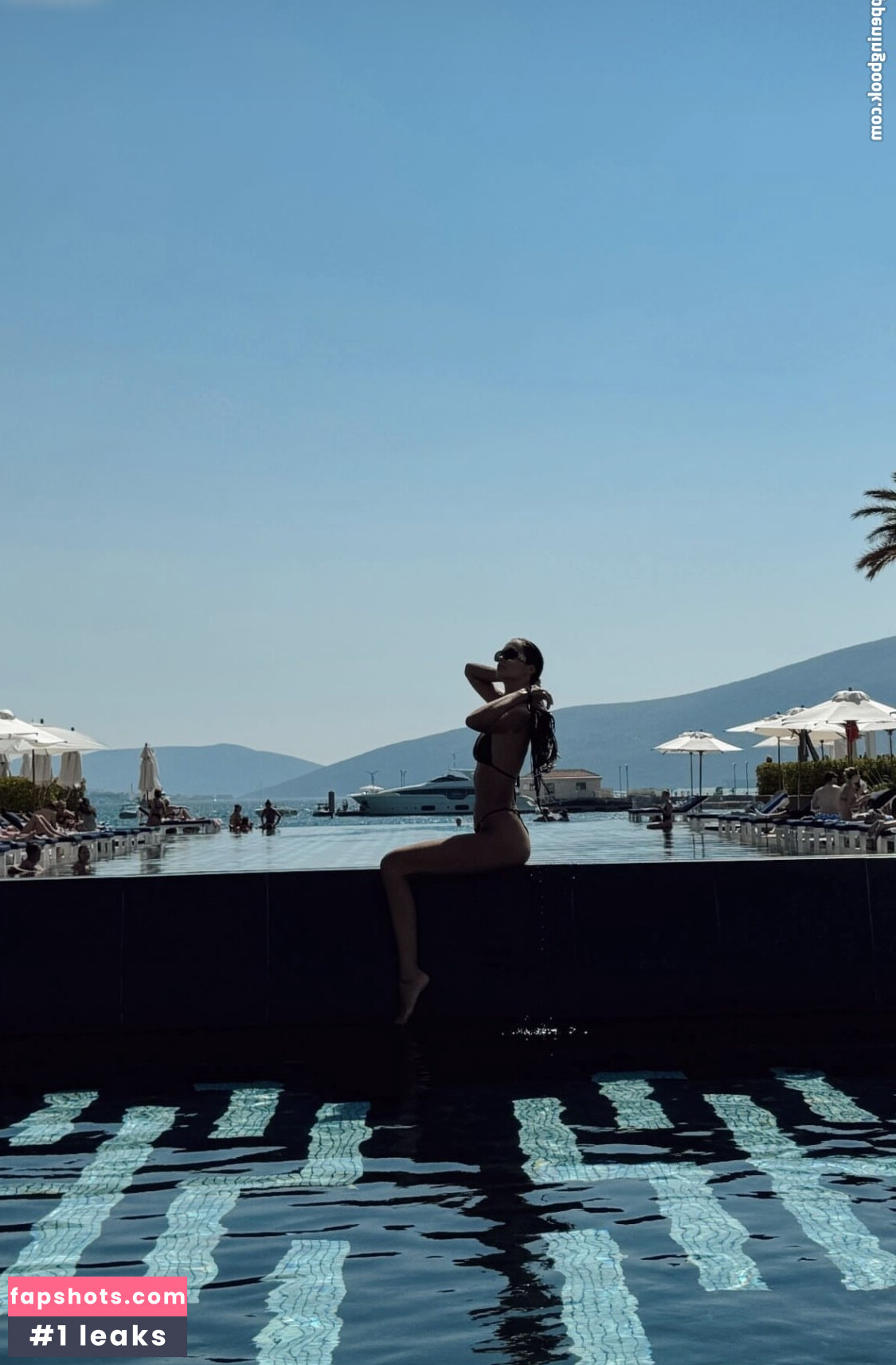 Enisa Bukvic gallery photo #31