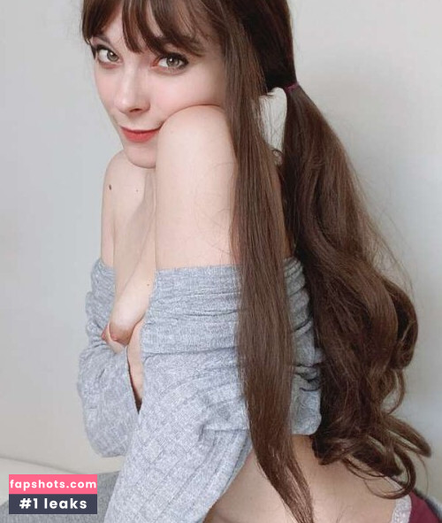 Envy Anne gallery photo #1451