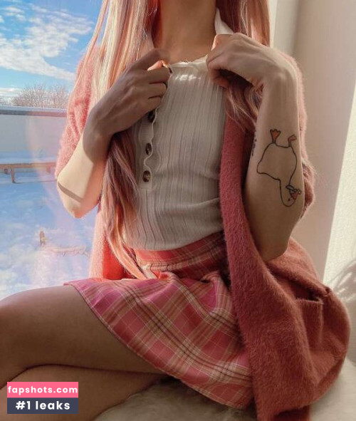 Envy Anne gallery photo #1491