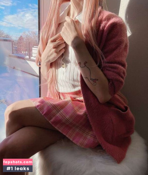 Envy Anne gallery photo #1494