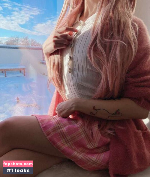 Envy Anne gallery photo #1498