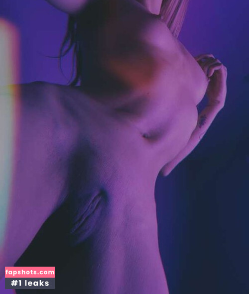 Envy Anne gallery photo #1687