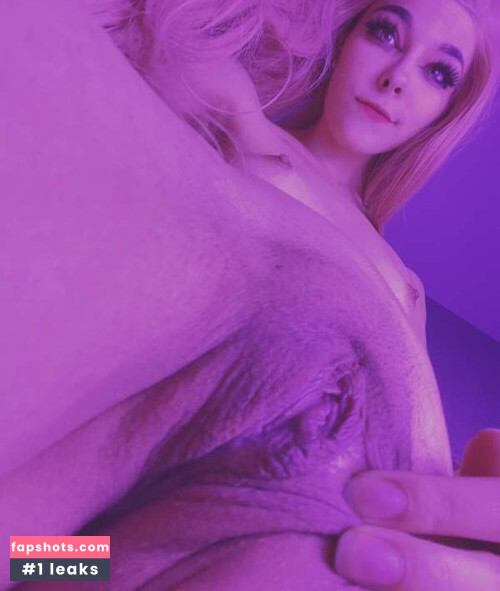 Envy Anne gallery photo #1692