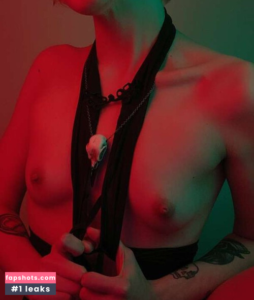 Envy Anne gallery photo #1711