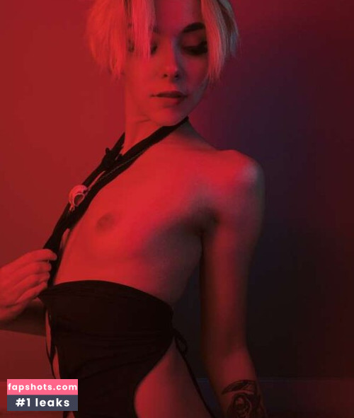 Envy Anne gallery photo #1716