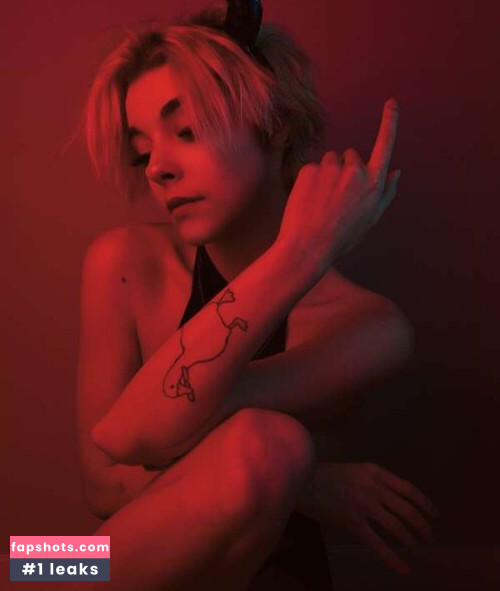 Envy Anne gallery photo #1718