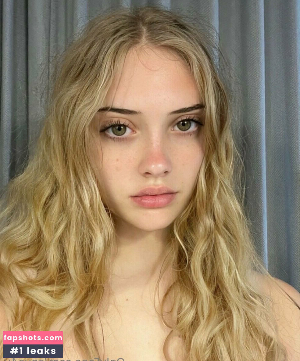 Enya Skarsgård gallery photo #7