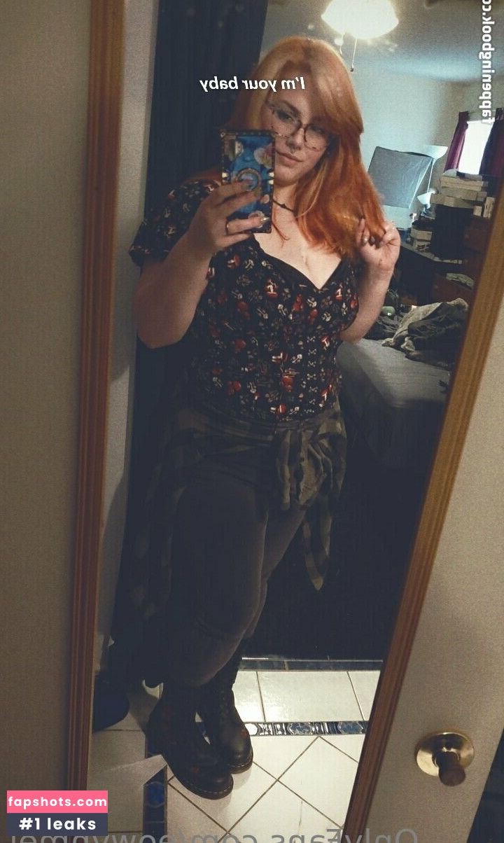 eowynmei nude babe gallery